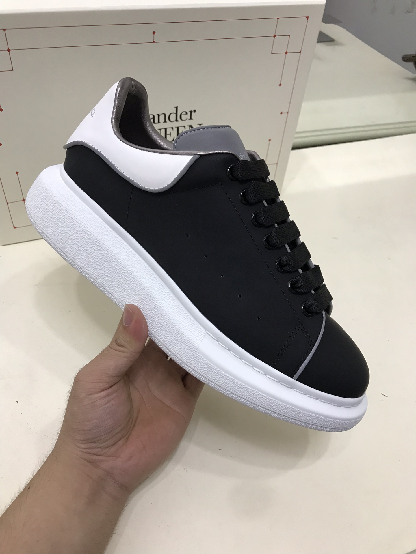 Alexander McQueen Shoes 021